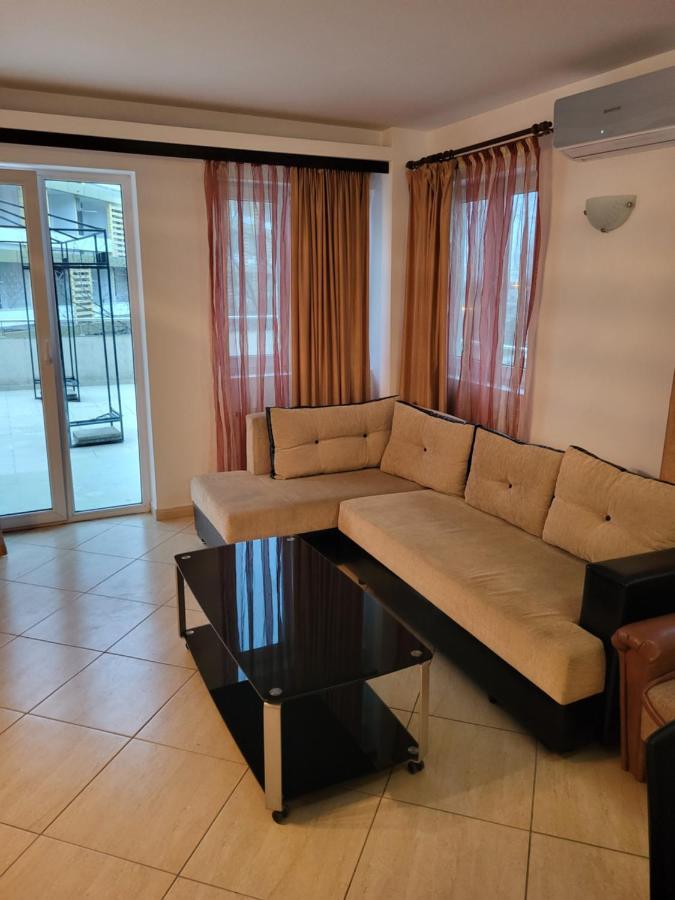 St.Vlas Apartments Mamaia Exterior photo