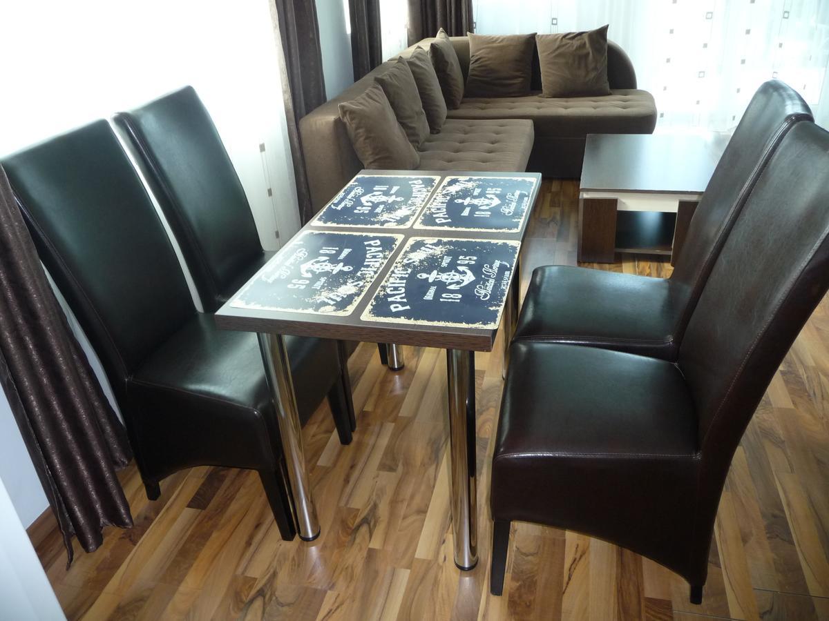 St.Vlas Apartments Mamaia Exterior photo